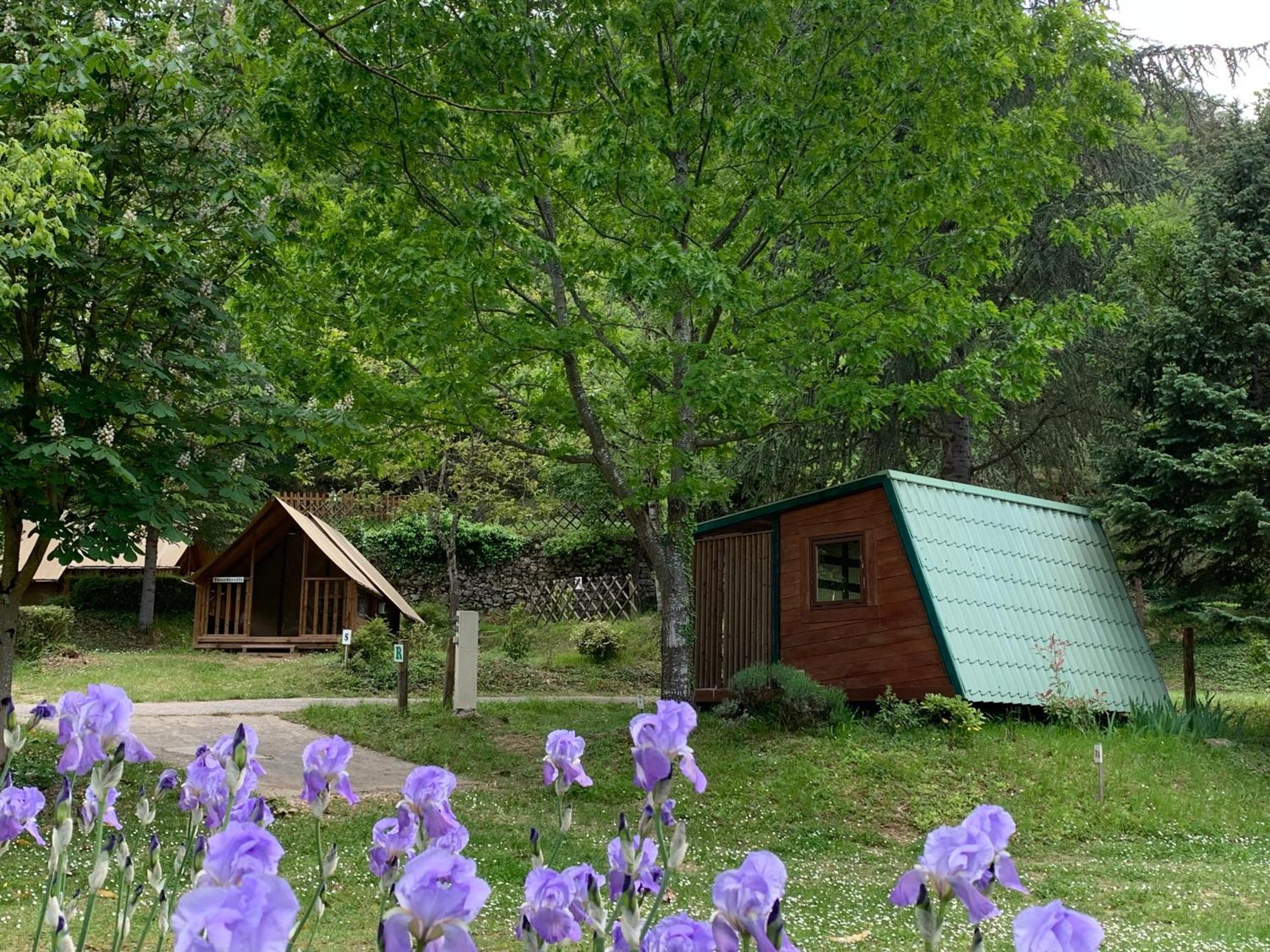 Camping Calme Et Nature Iserand Vion  エクステリア 写真